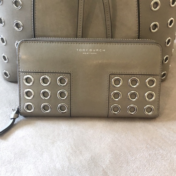 Tory Burch - Leather Bag & Wallet - Picture 7 of 16